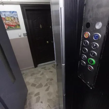 Lina Suite מלון דירות